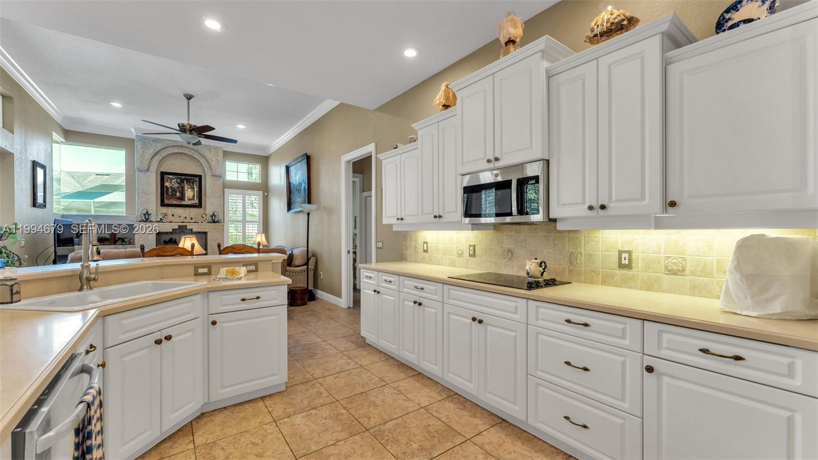 237 Mclean Pt Winter Haven, FL 33884