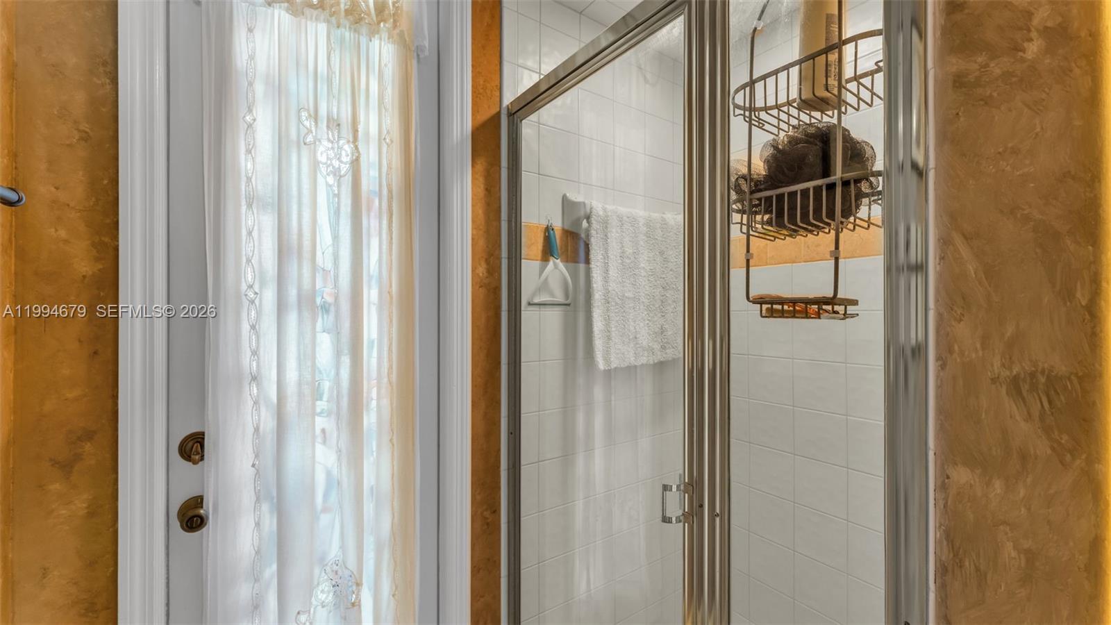 237 Mclean Pt Winter Haven, FL 33884