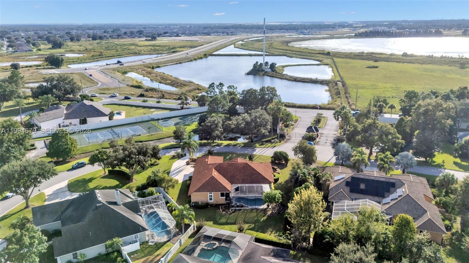 237 Mclean Pt Winter Haven, FL 33884