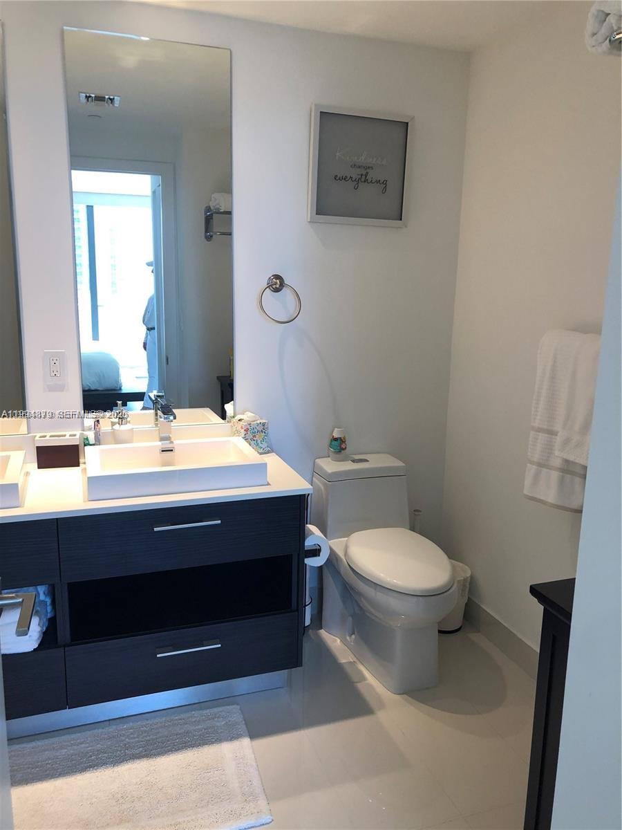 45 SW 9th St #2004 Miami, FL 33130