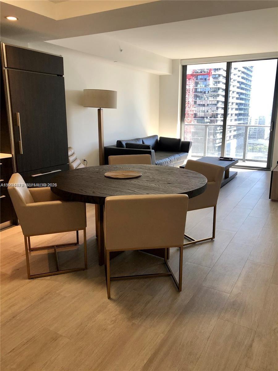 45 SW 9th St #2004 Miami, FL 33130