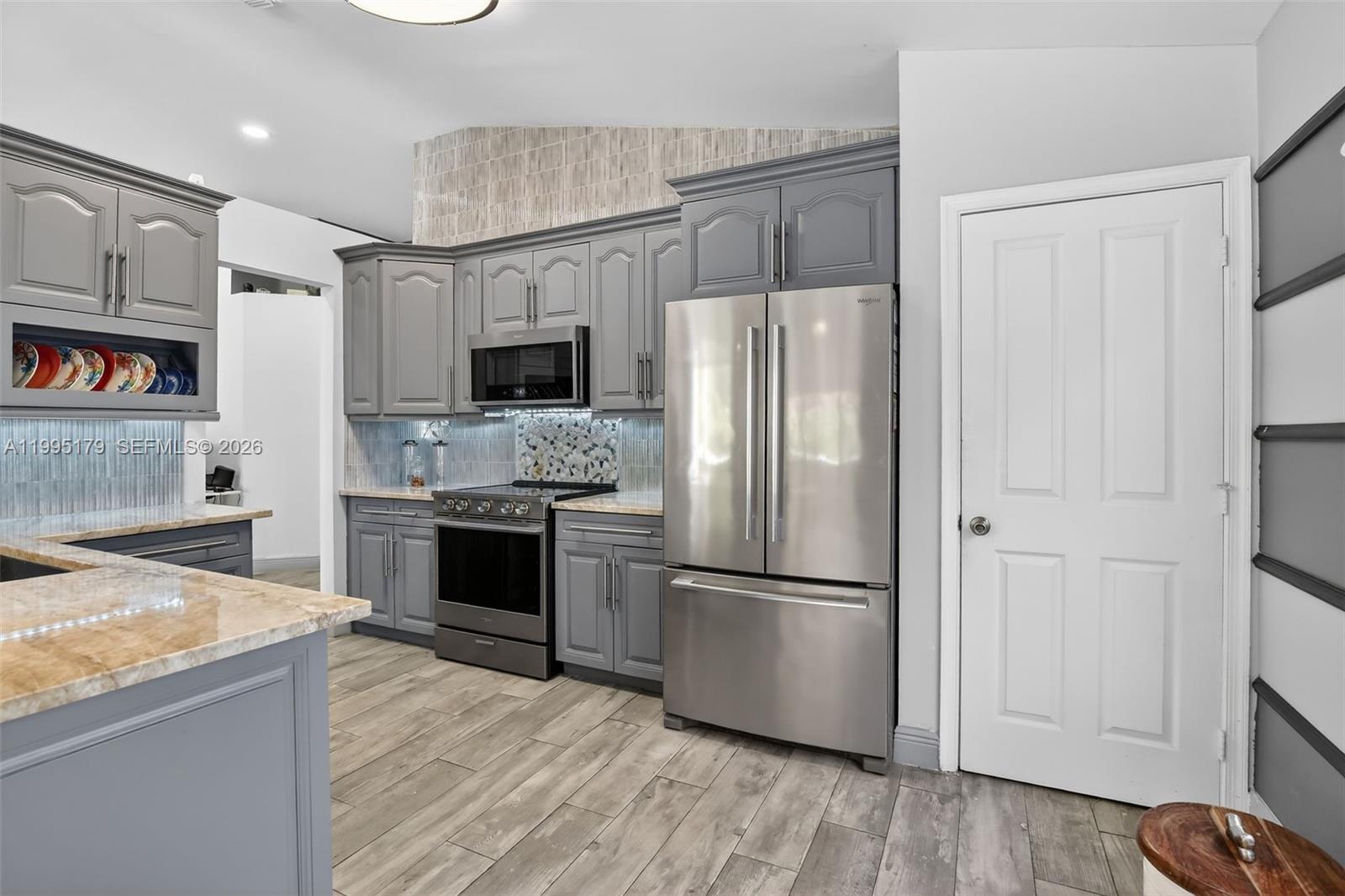 284 SW 180th Ave Pembroke Pines, FL 33029