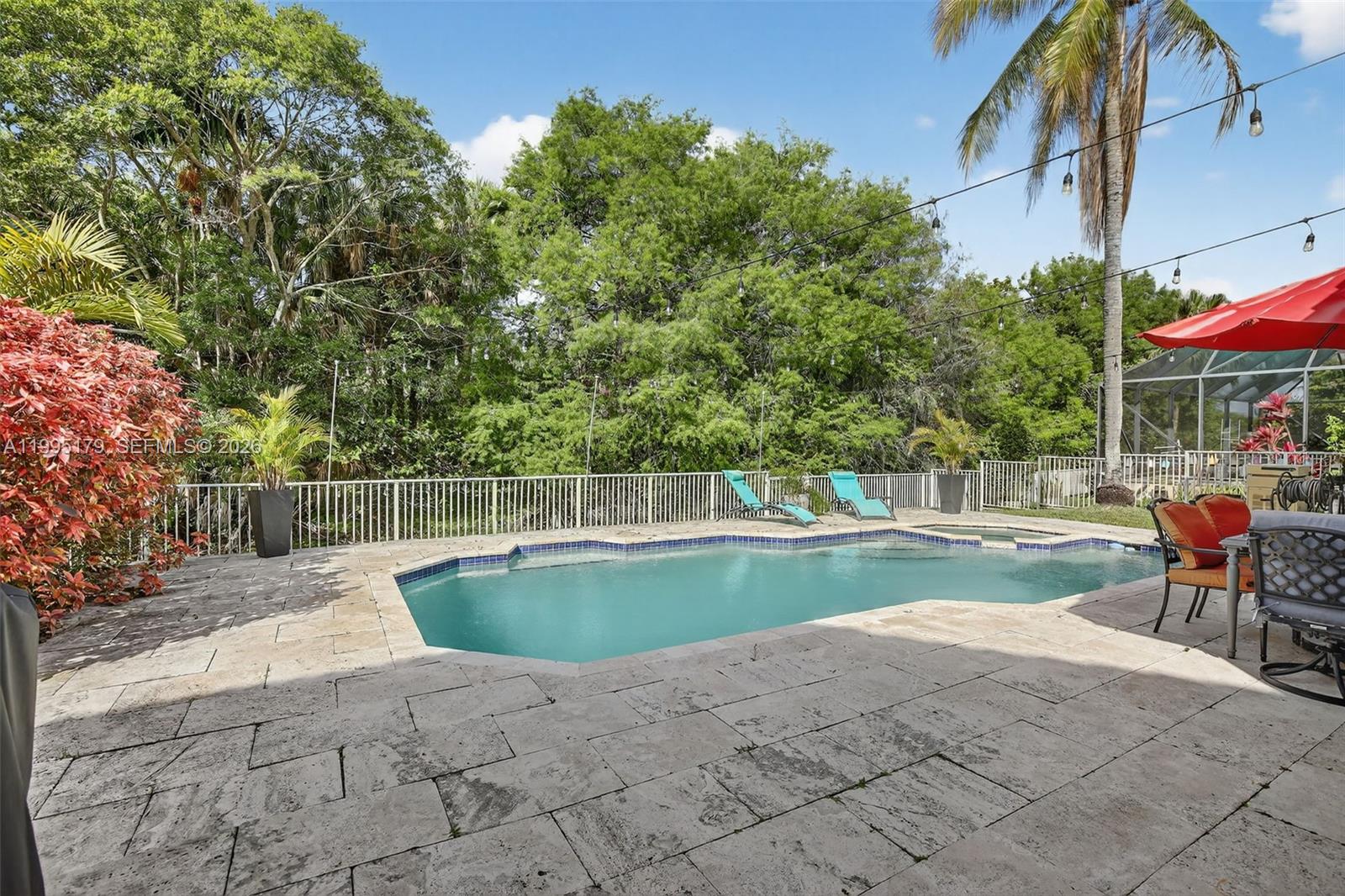 284 SW 180th Ave Pembroke Pines, FL 33029