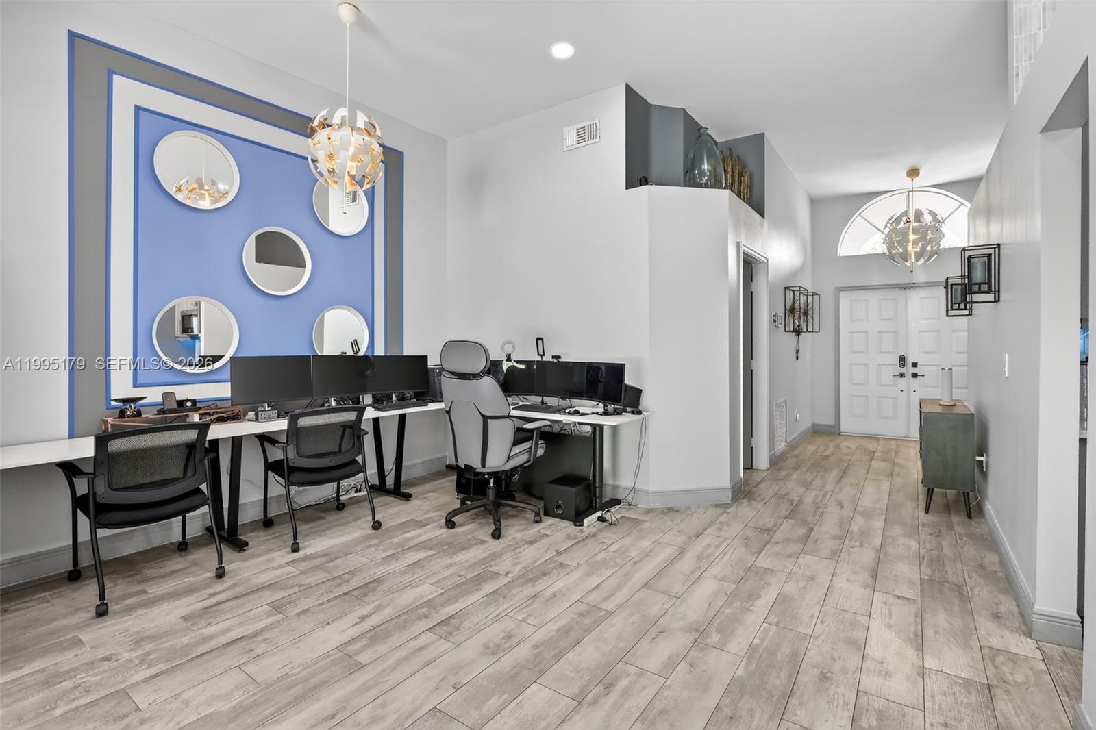 284 SW 180th Ave Pembroke Pines, FL 33029