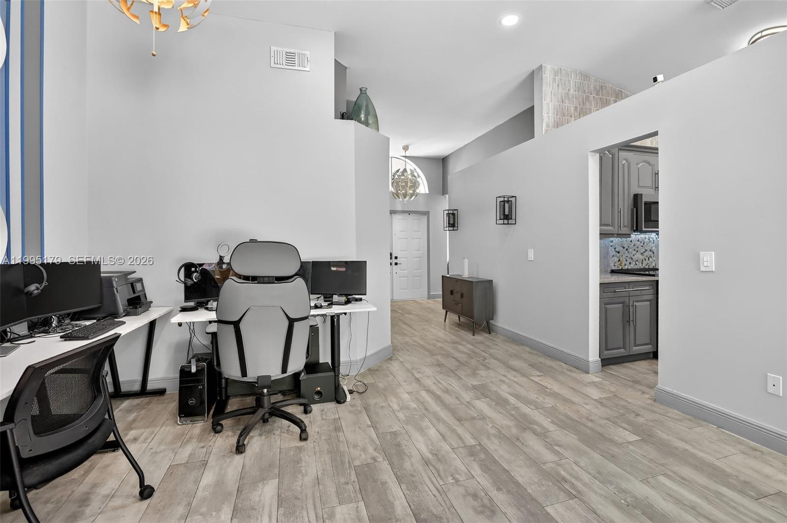 284 SW 180th Ave Pembroke Pines, FL 33029