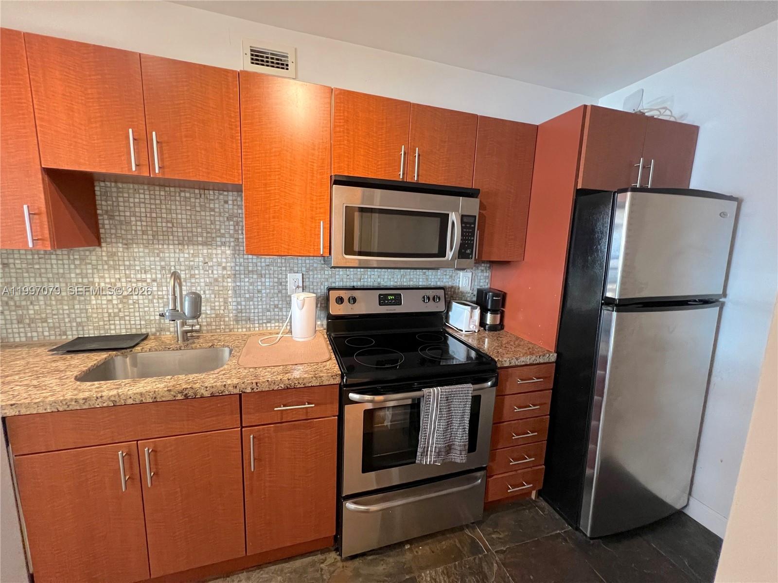 image The Decoplage11