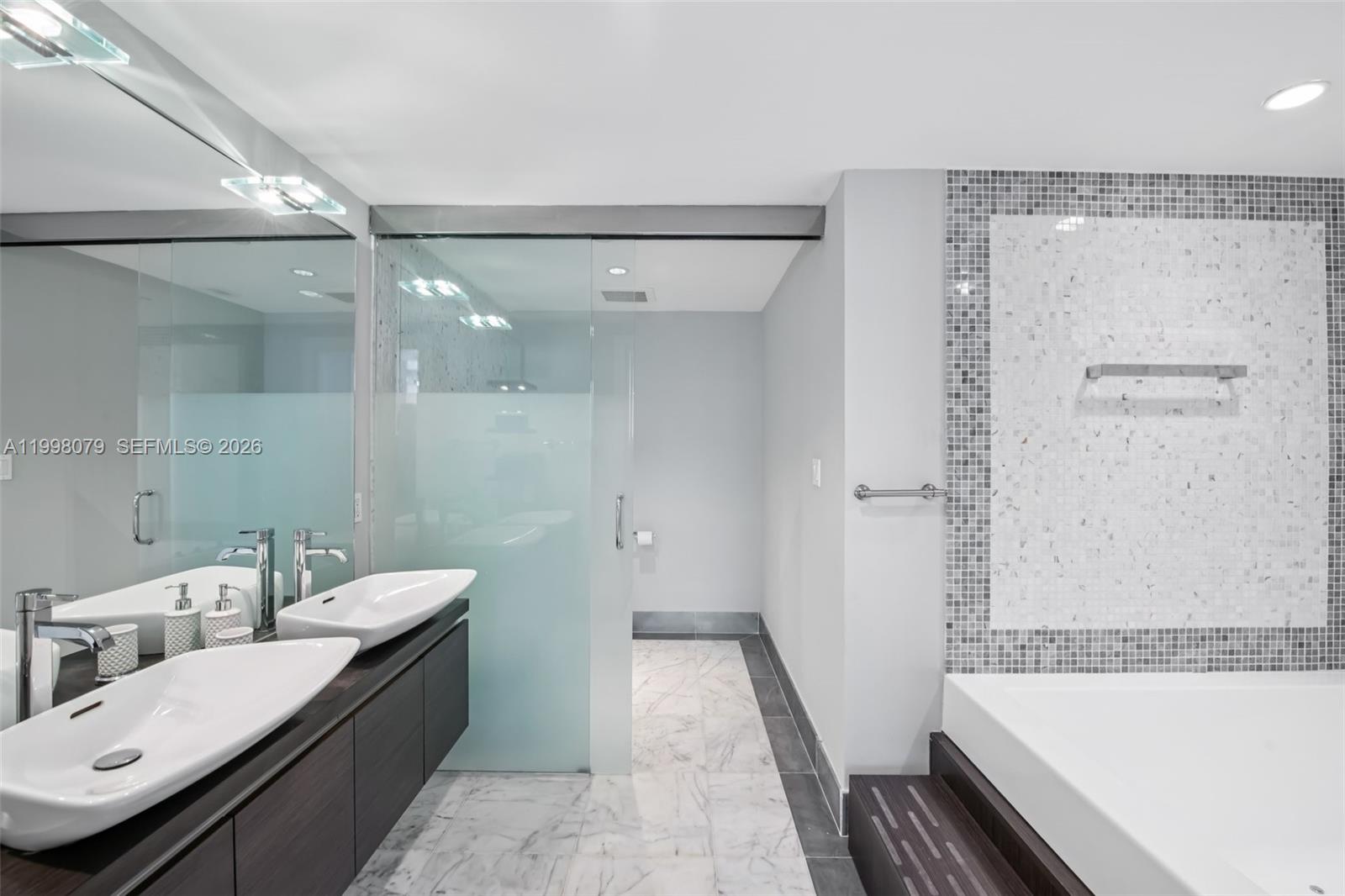 image Epic Residences15