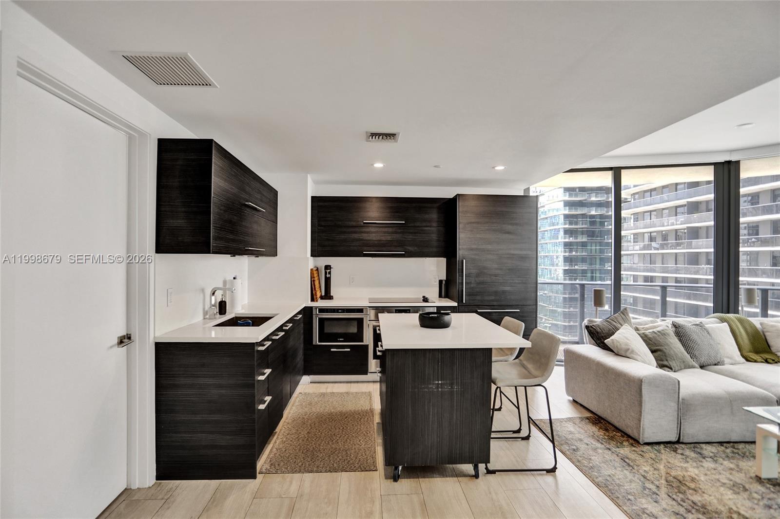 image Brickell Heights East3