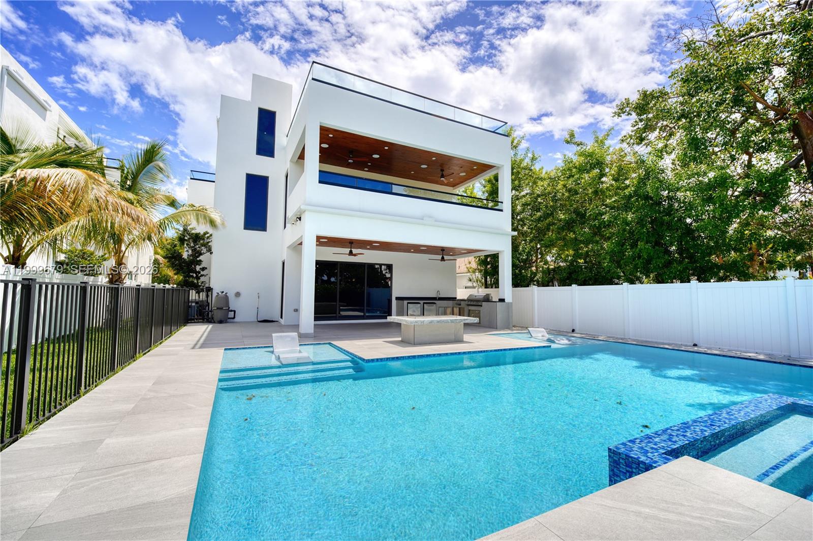 2613 Center Ave Fort Lauderdale, FL 33308