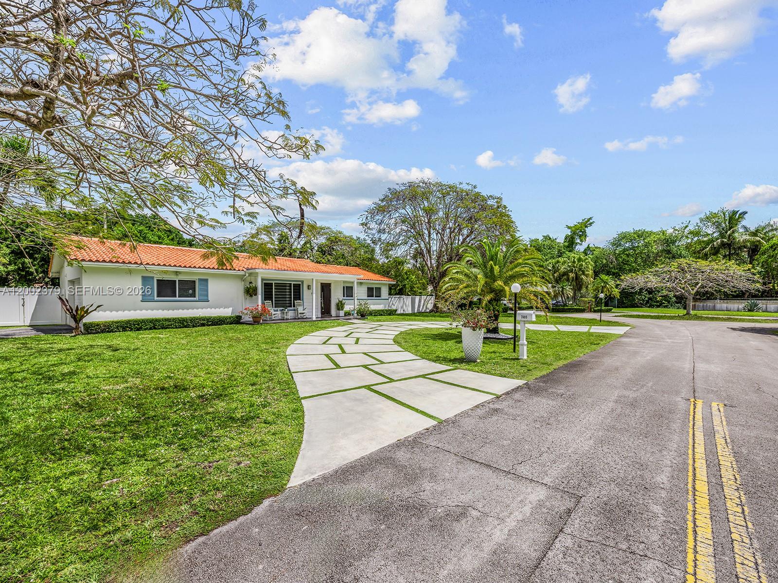 7495 SW 73rd Ter Miami, FL 33143