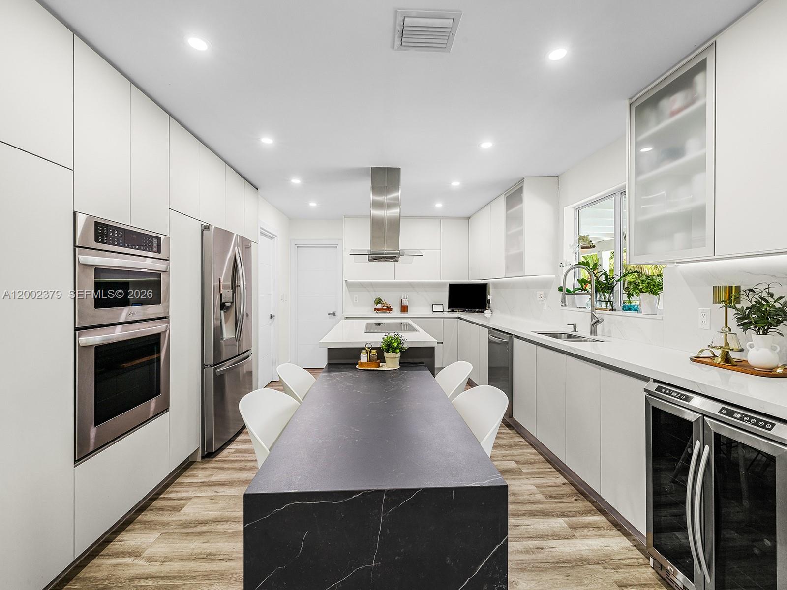 7495 SW 73rd Ter Miami, FL 33143