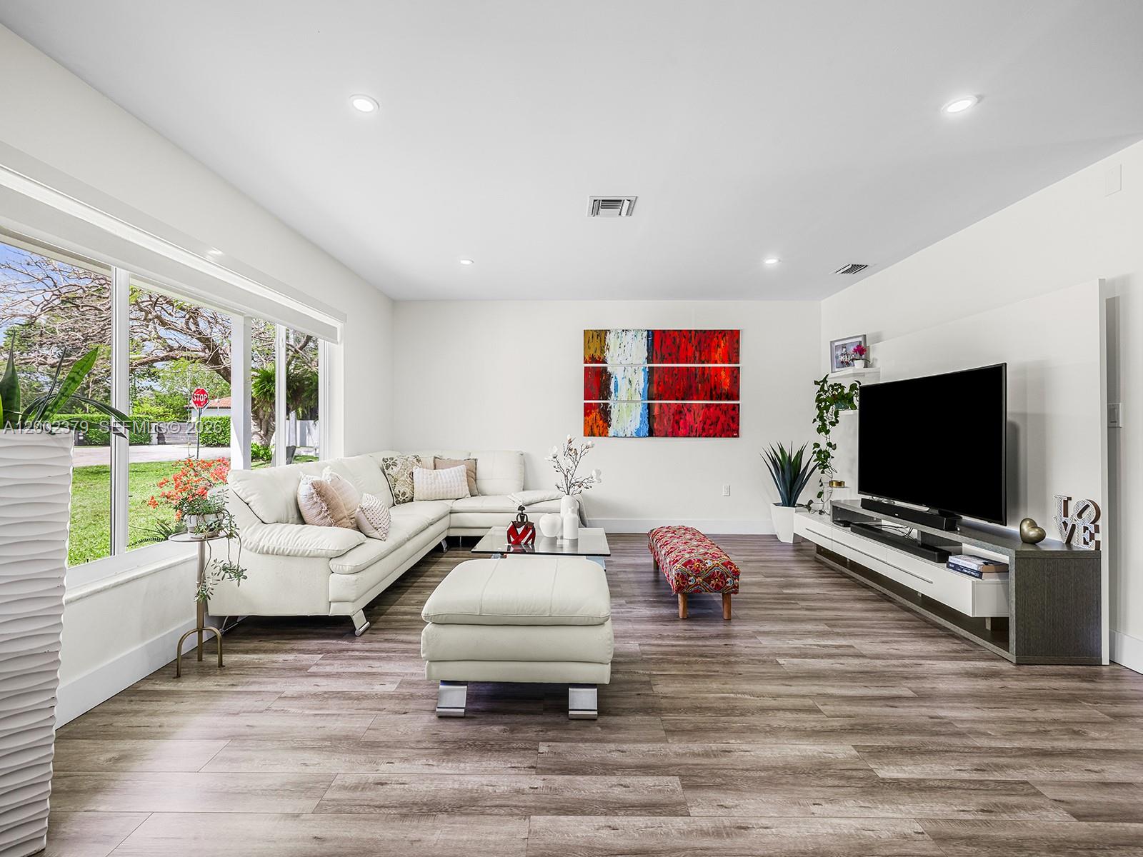 7495 SW 73rd Ter Miami, FL 33143