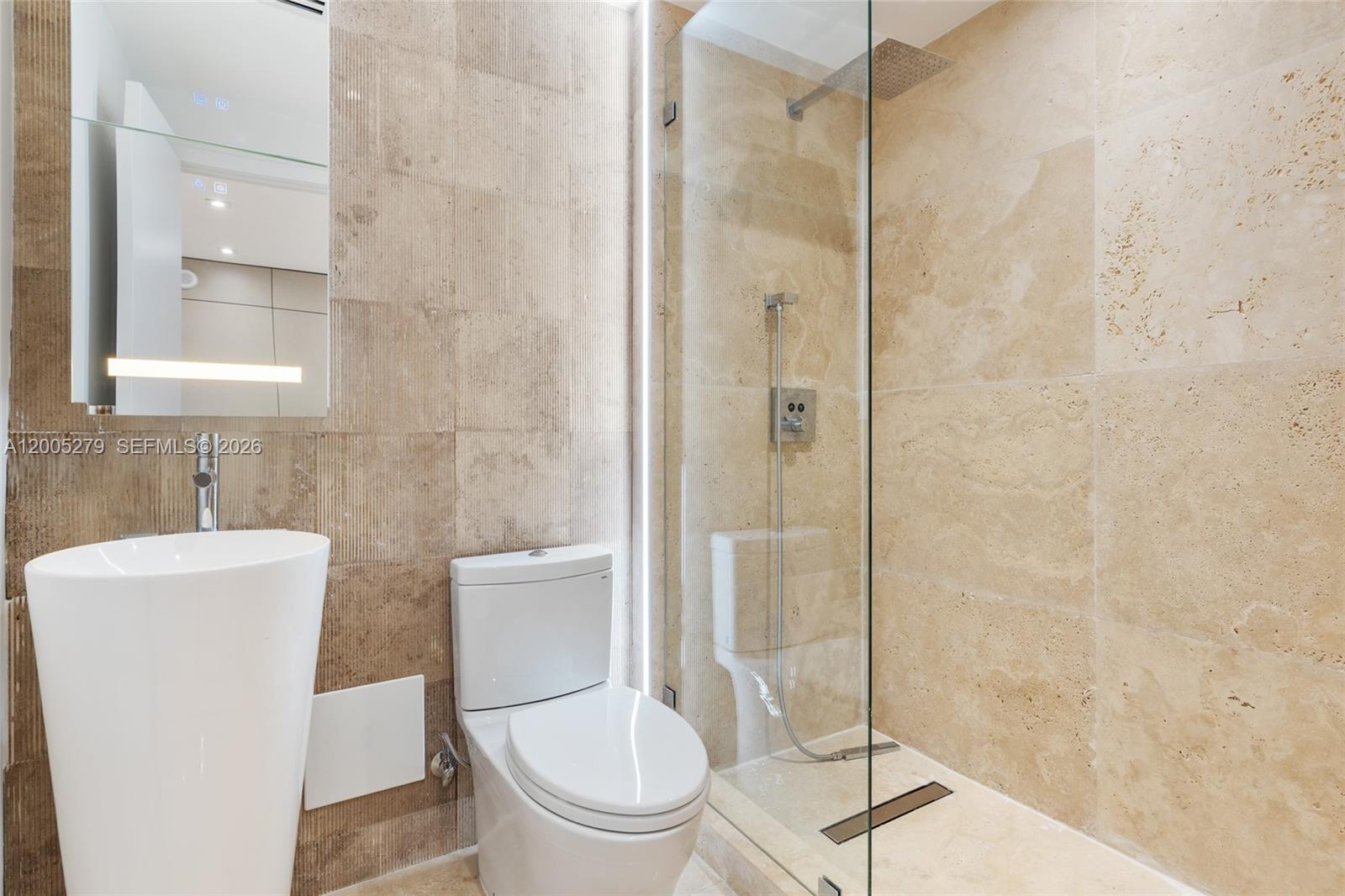 2301 Collins Ave #1011-1012 Miami Beach, FL 33139