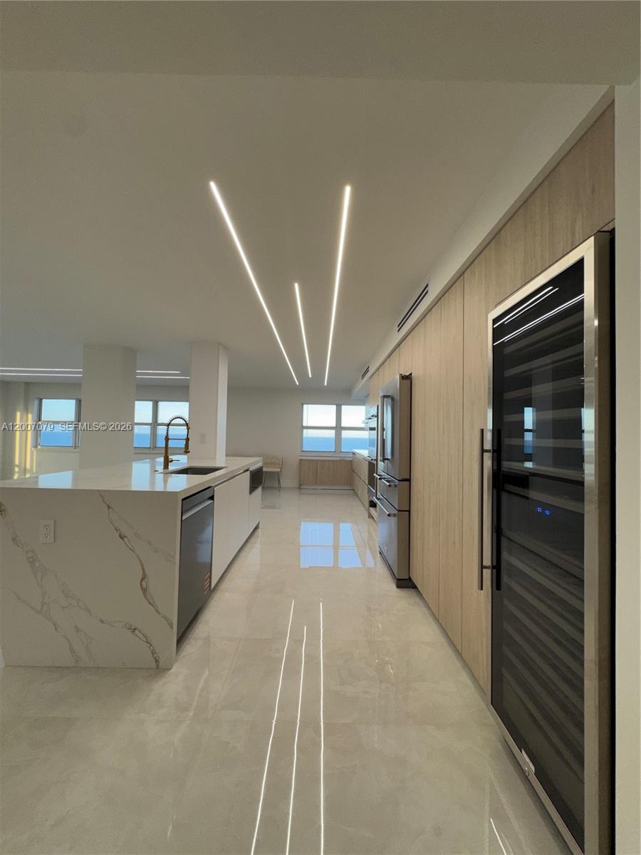 3410 Galt Ocean Dr #901N Fort Lauderdale, FL 33308