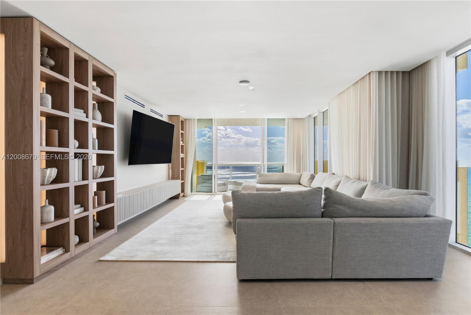 17875 Collins Ave #3906
