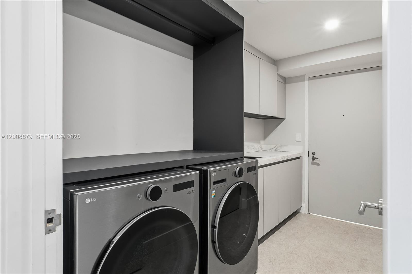 17875 Collins Ave #3906 Sunny Isles Beach, FL 33160