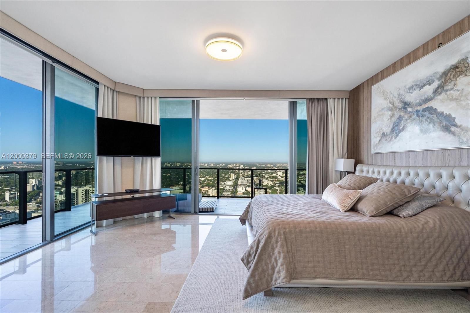 88 SW 7th St #3801 Miami, FL 33130