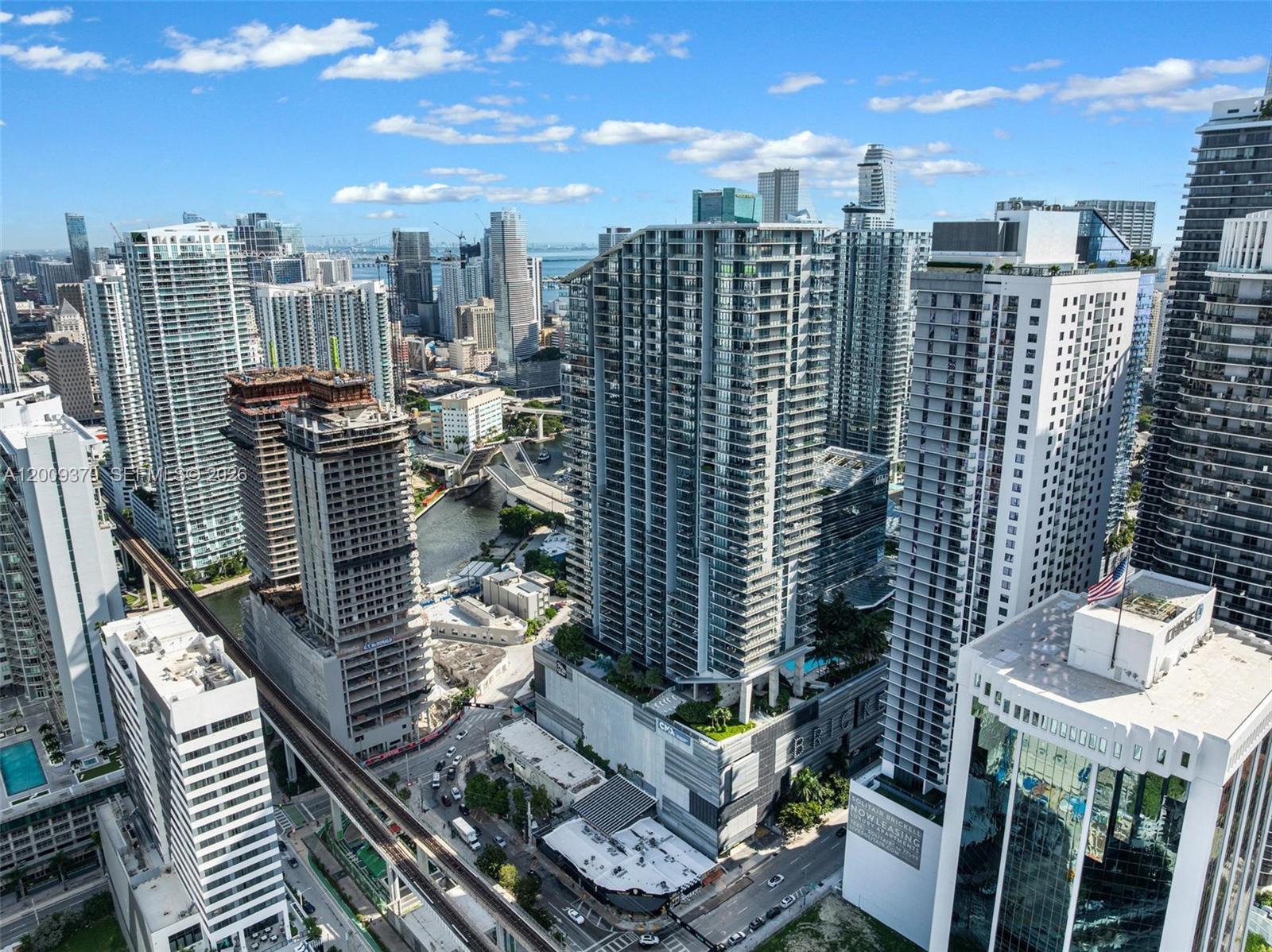 88 SW 7th St #3801 Miami, FL 33130