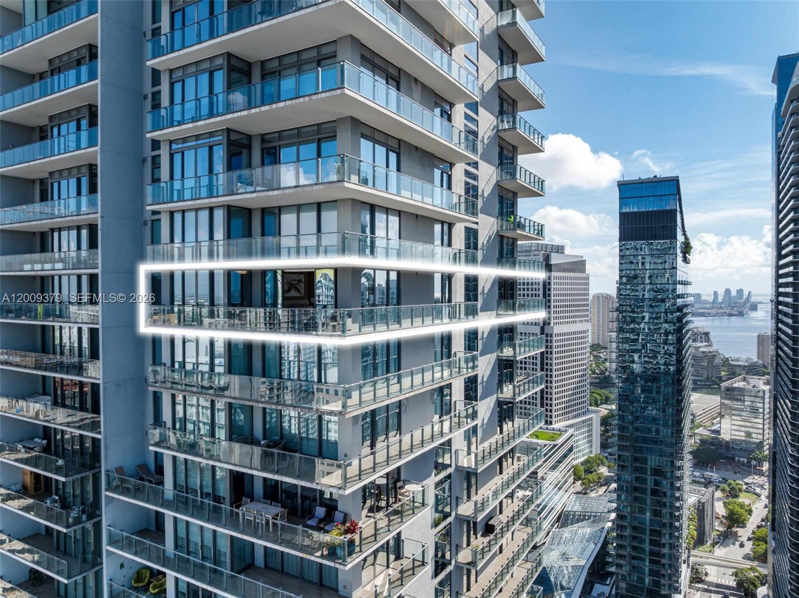 88 SW 7th St #3801 Miami, FL 33130