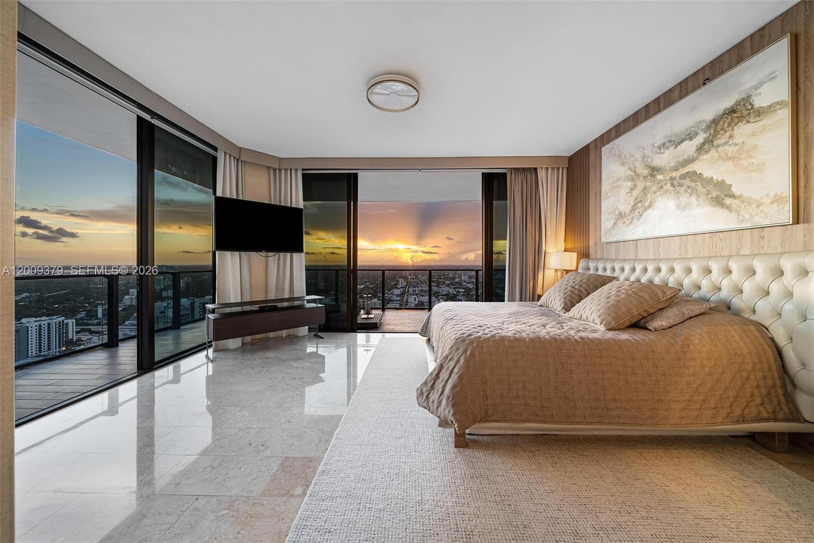 88 SW 7th St #3801 Miami, FL 33130