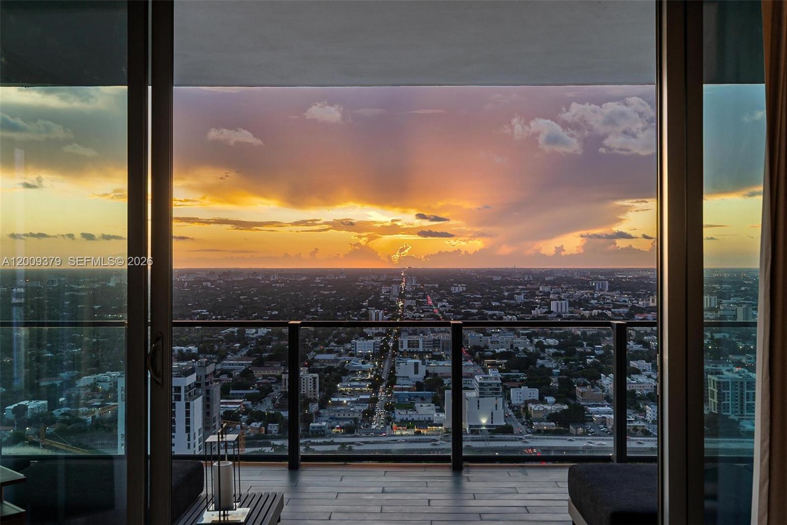 88 SW 7th St #3801 Miami, FL 33130