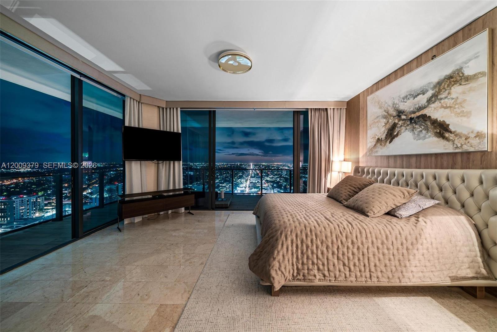 88 SW 7th St #3801 Miami, FL 33130