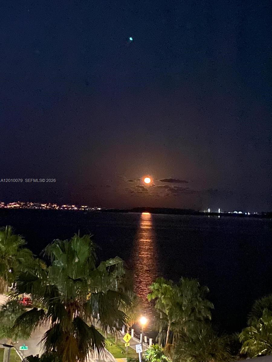 image Brickell Harbour31