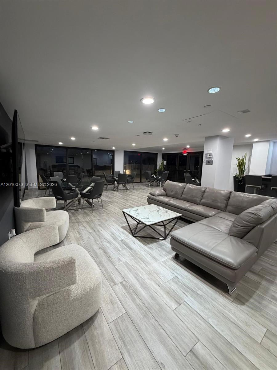 image Brickell Harbour32