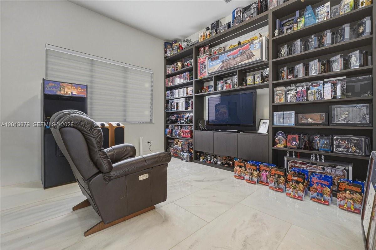 6785 SW 99th Ter Pinecrest, FL 33156