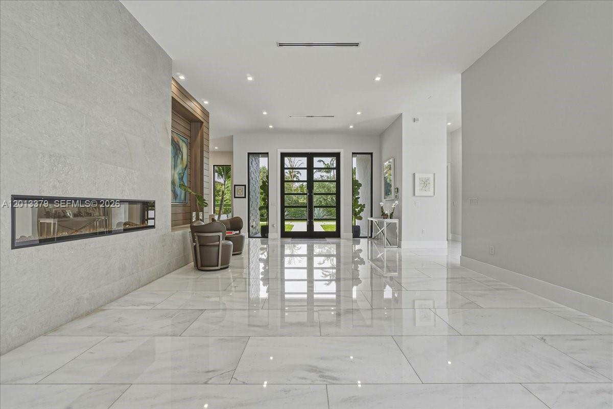 6785 SW 99th Ter Pinecrest, FL 33156
