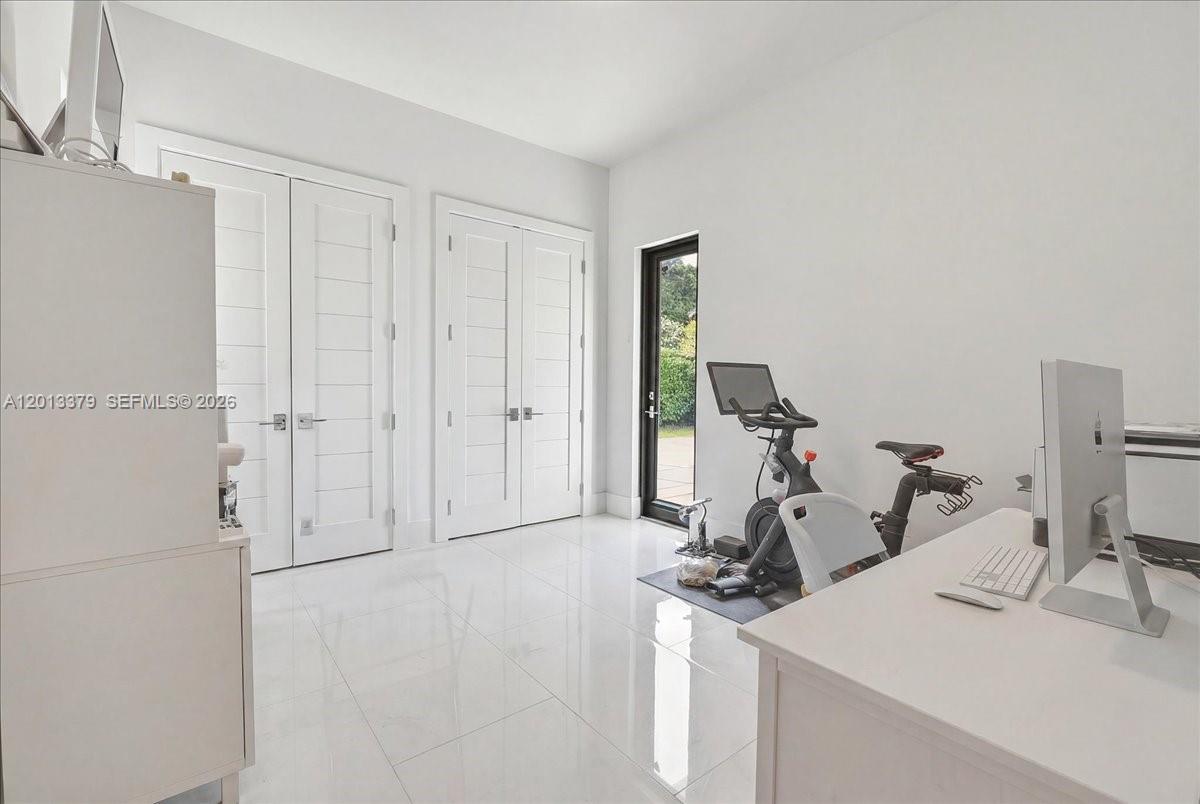 6785 SW 99th Ter Pinecrest, FL 33156