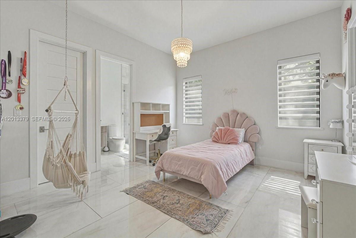 6785 SW 99th Ter Pinecrest, FL 33156