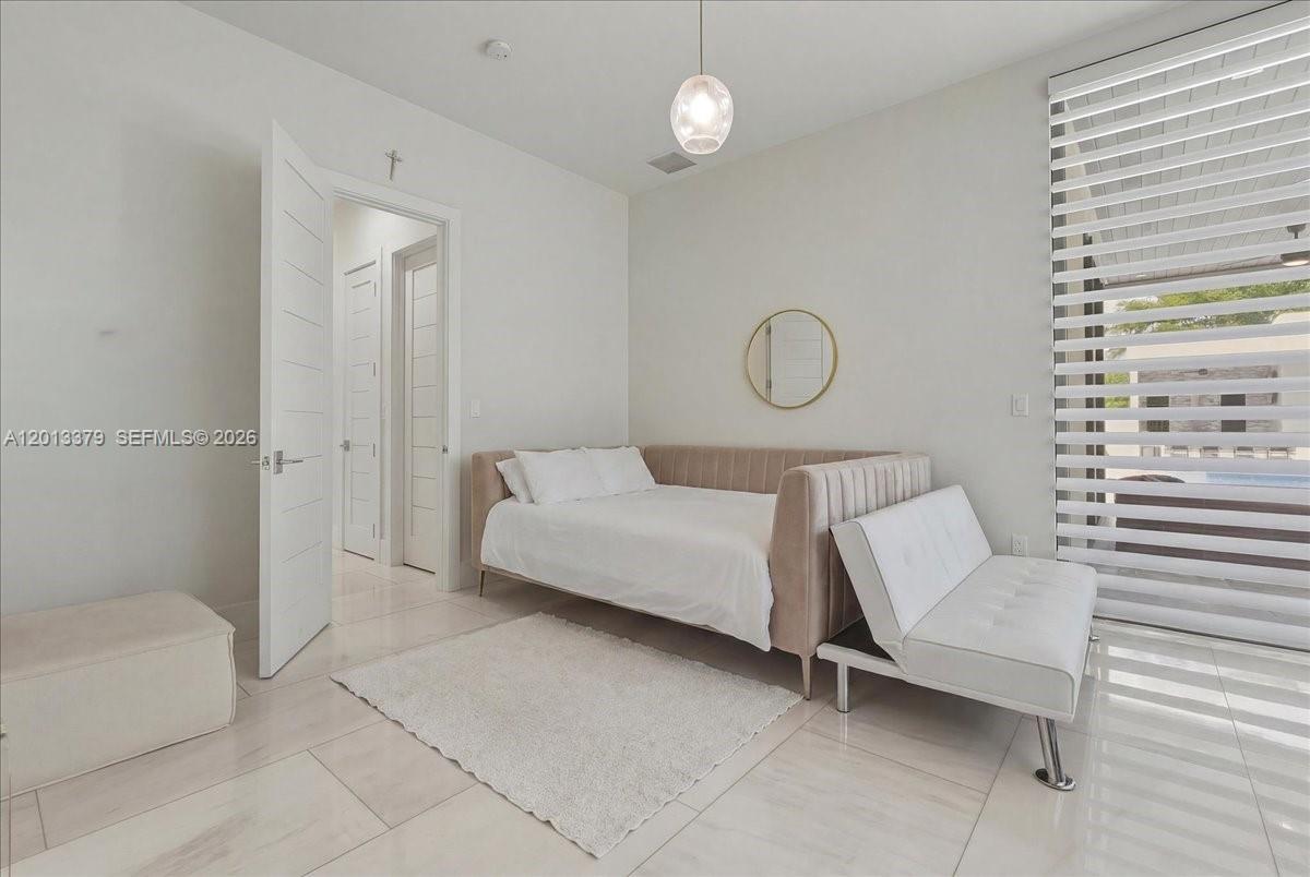 6785 SW 99th Ter Pinecrest, FL 33156