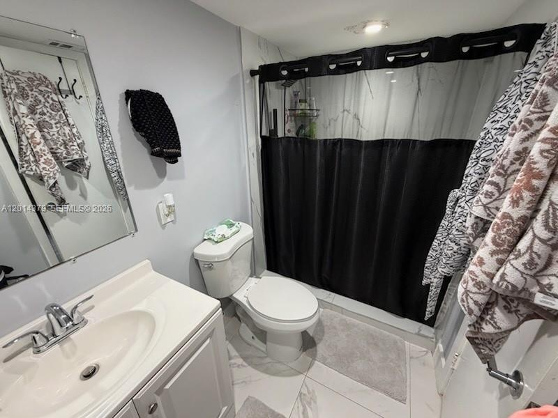 5033 NW 7th St #209 Miami, FL 33126