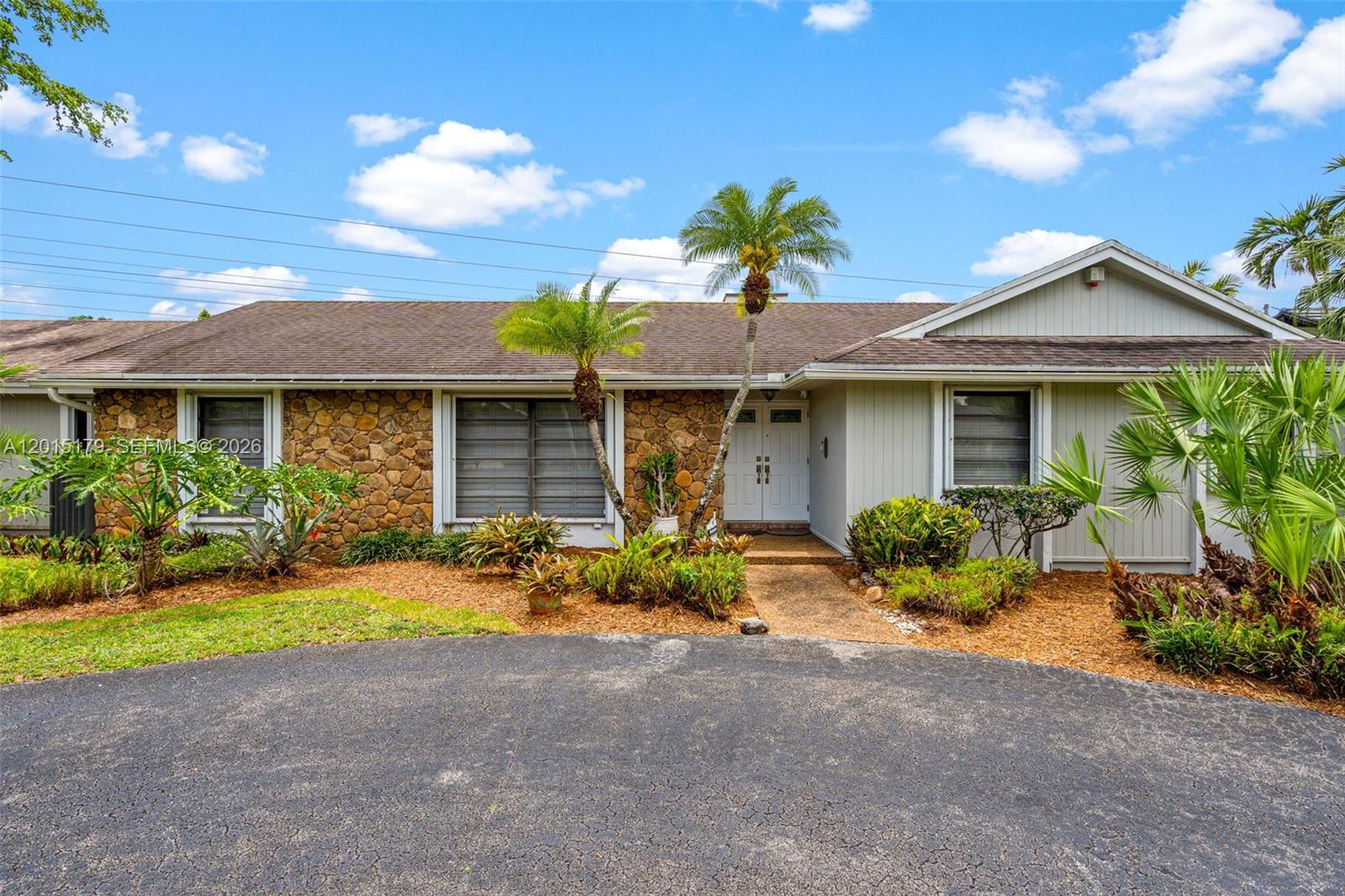 10044 SW 131st Ter Miami, FL 33176