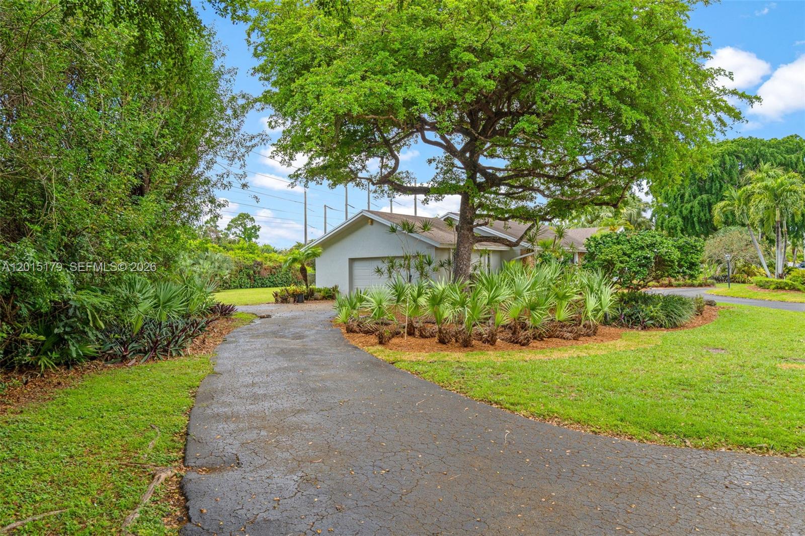 10044 SW 131st Ter Miami, FL 33176