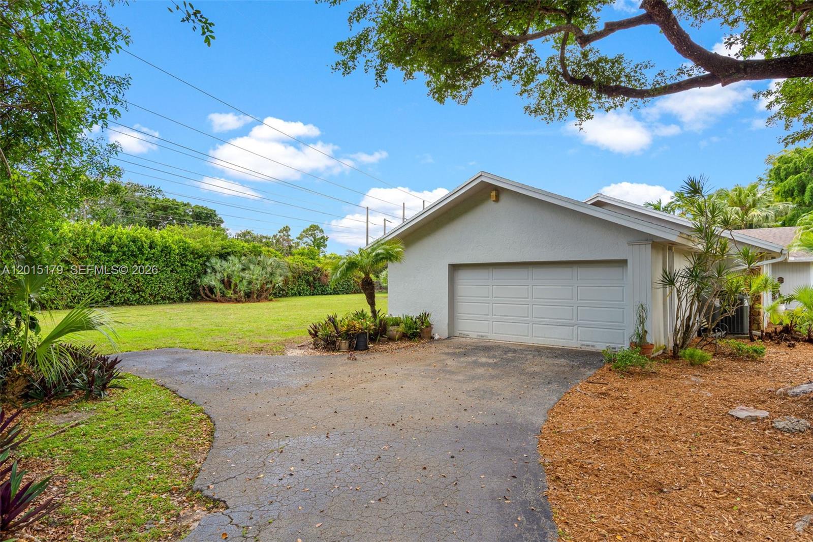 10044 SW 131st Ter Miami, FL 33176