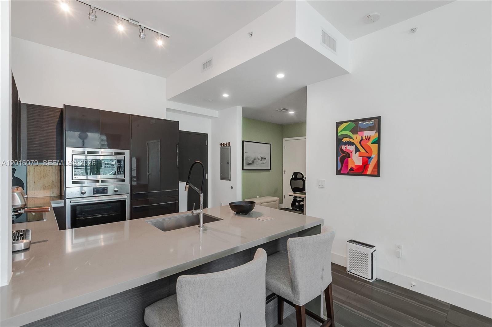 image The Bond on Brickell12