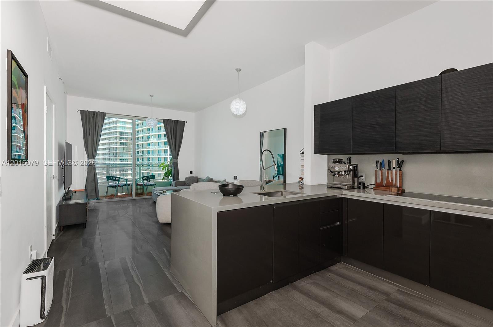 image The Bond on Brickell14