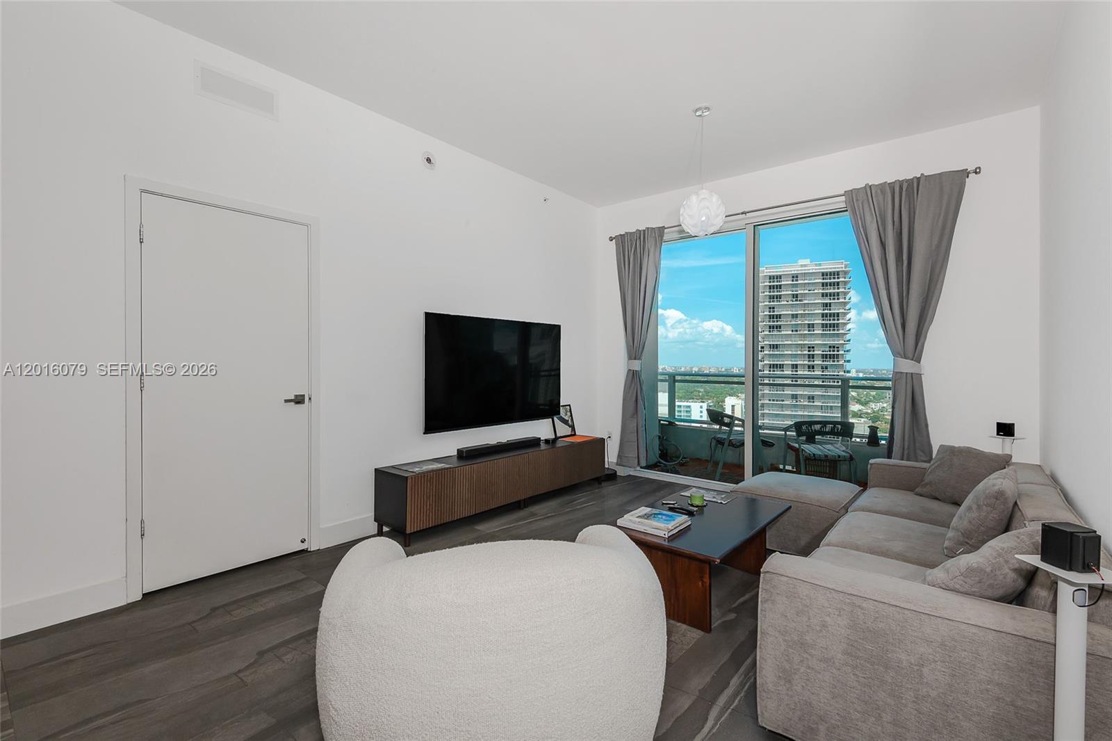 image The Bond on Brickell1