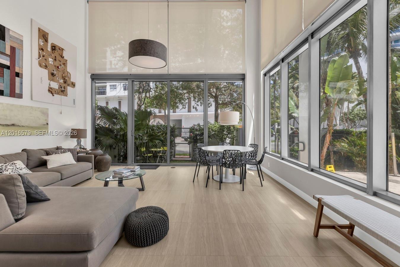 6000 Collins Ave #129