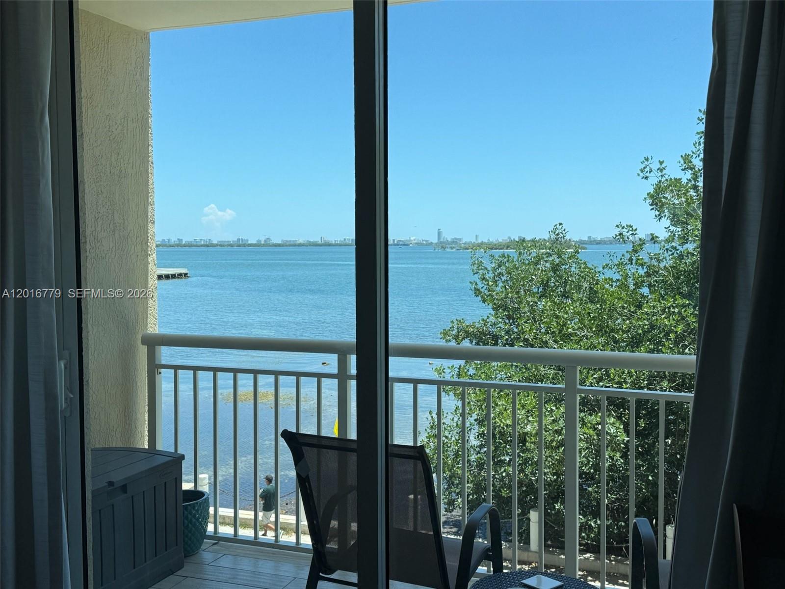 image Cite on the Bay East0