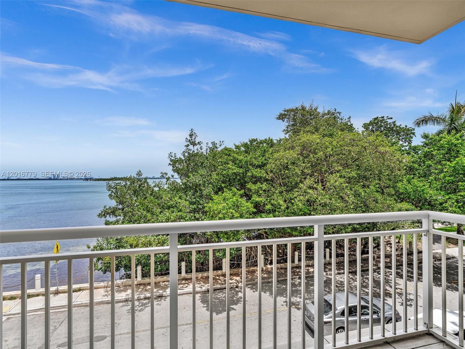 image Cite on the Bay East2