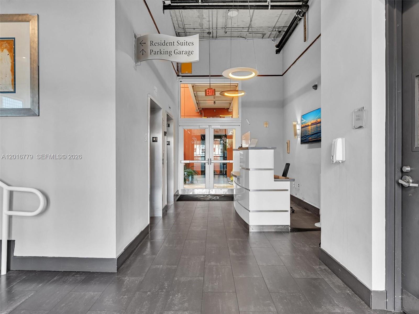 image Cite on the Bay East36