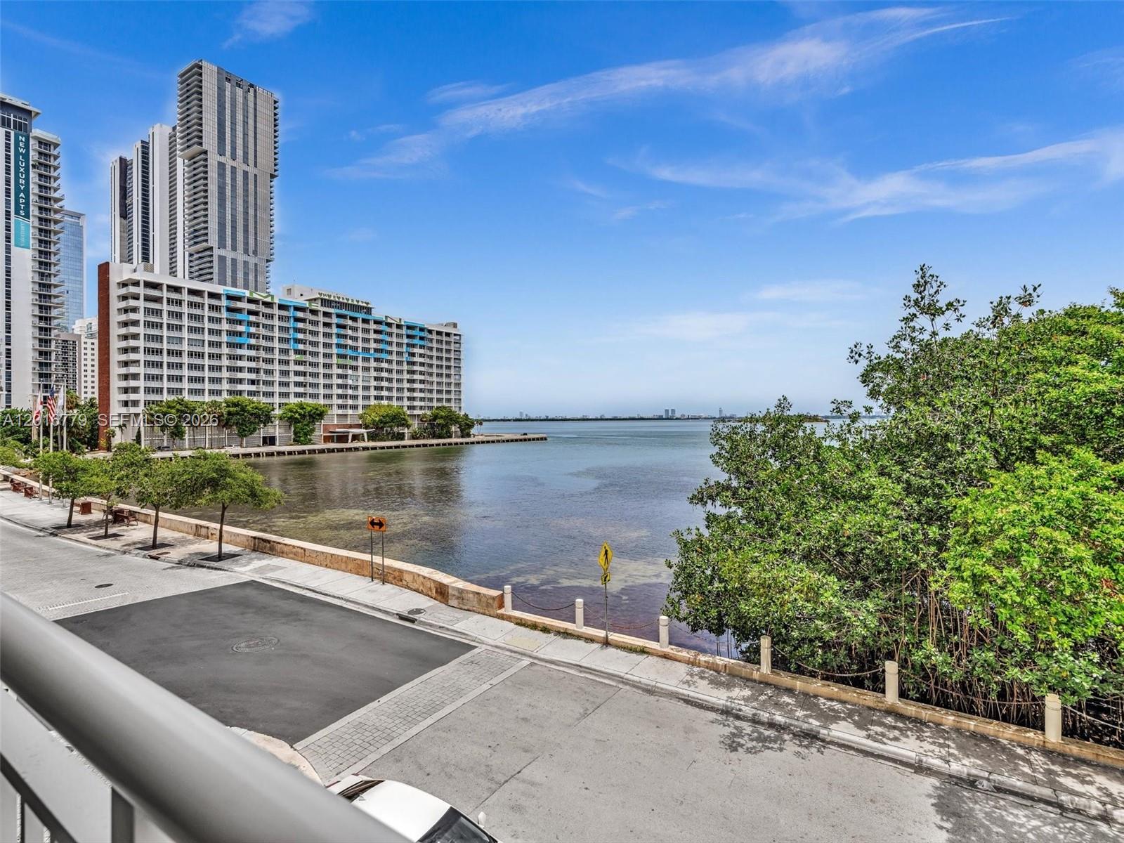 image Cite on the Bay East3
