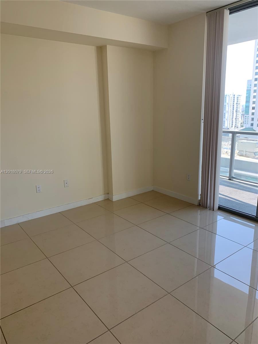 image Axis on Brickell North21