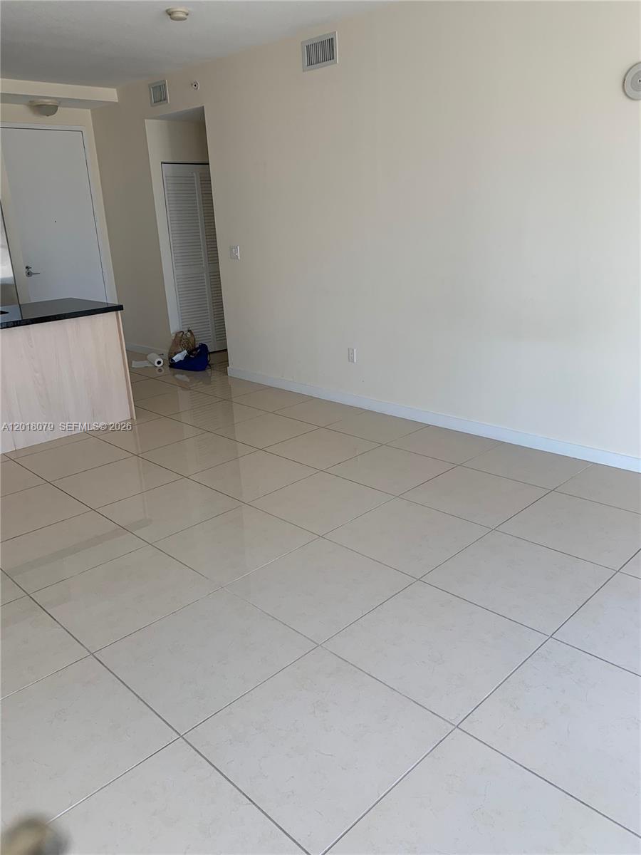 image Axis on Brickell North32