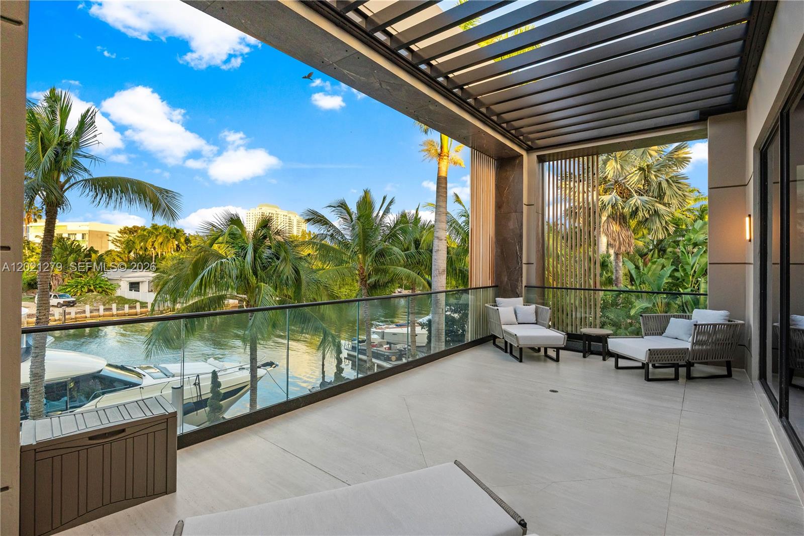 905 Belle Meade Is Dr Miami, FL 33138