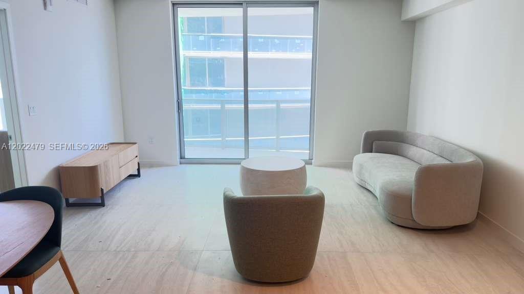 77 SE 5st #2306 Miami, FL 33131