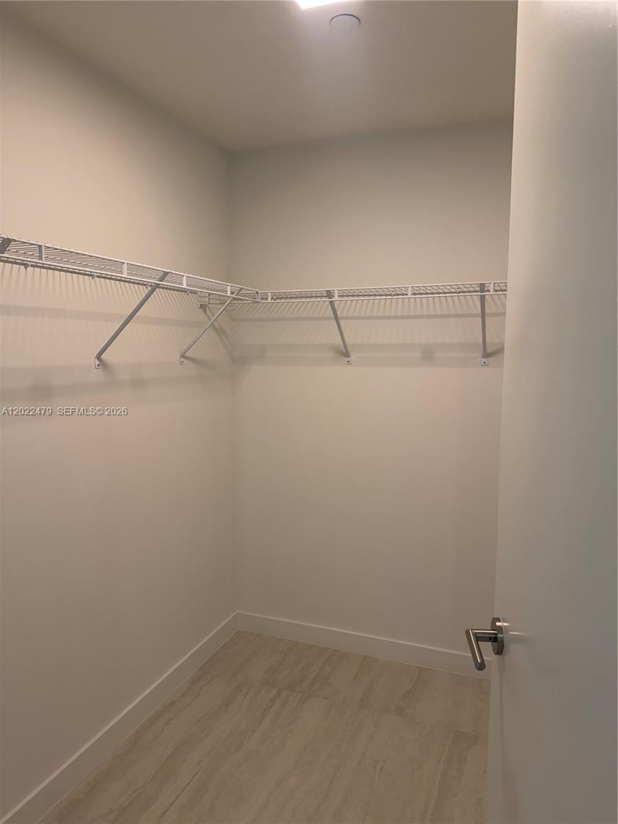 77 SE 5st #2306 Miami, FL 33131